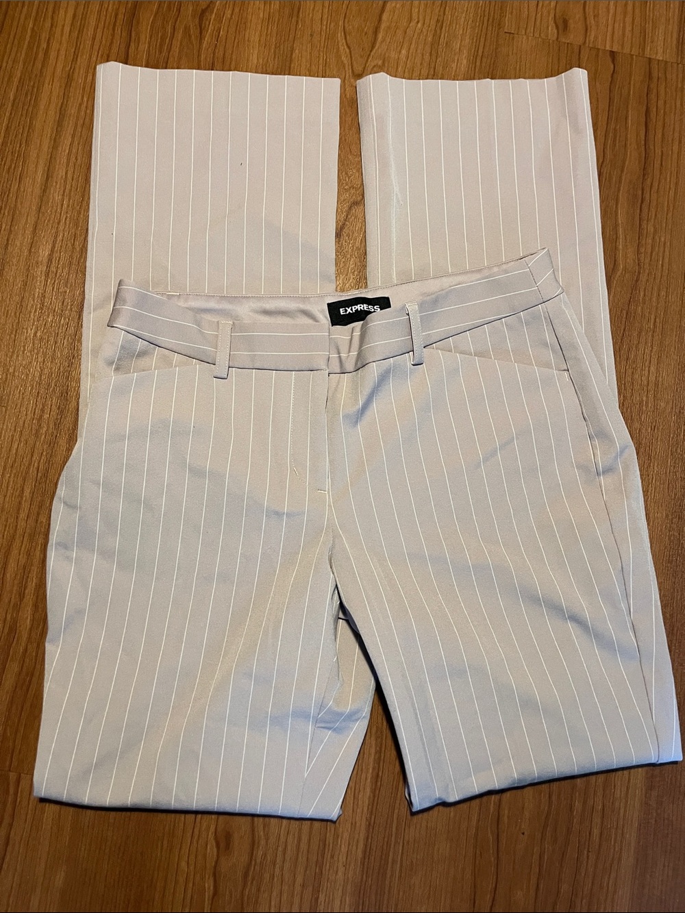 3/$15. Ladies Express trousers 6R